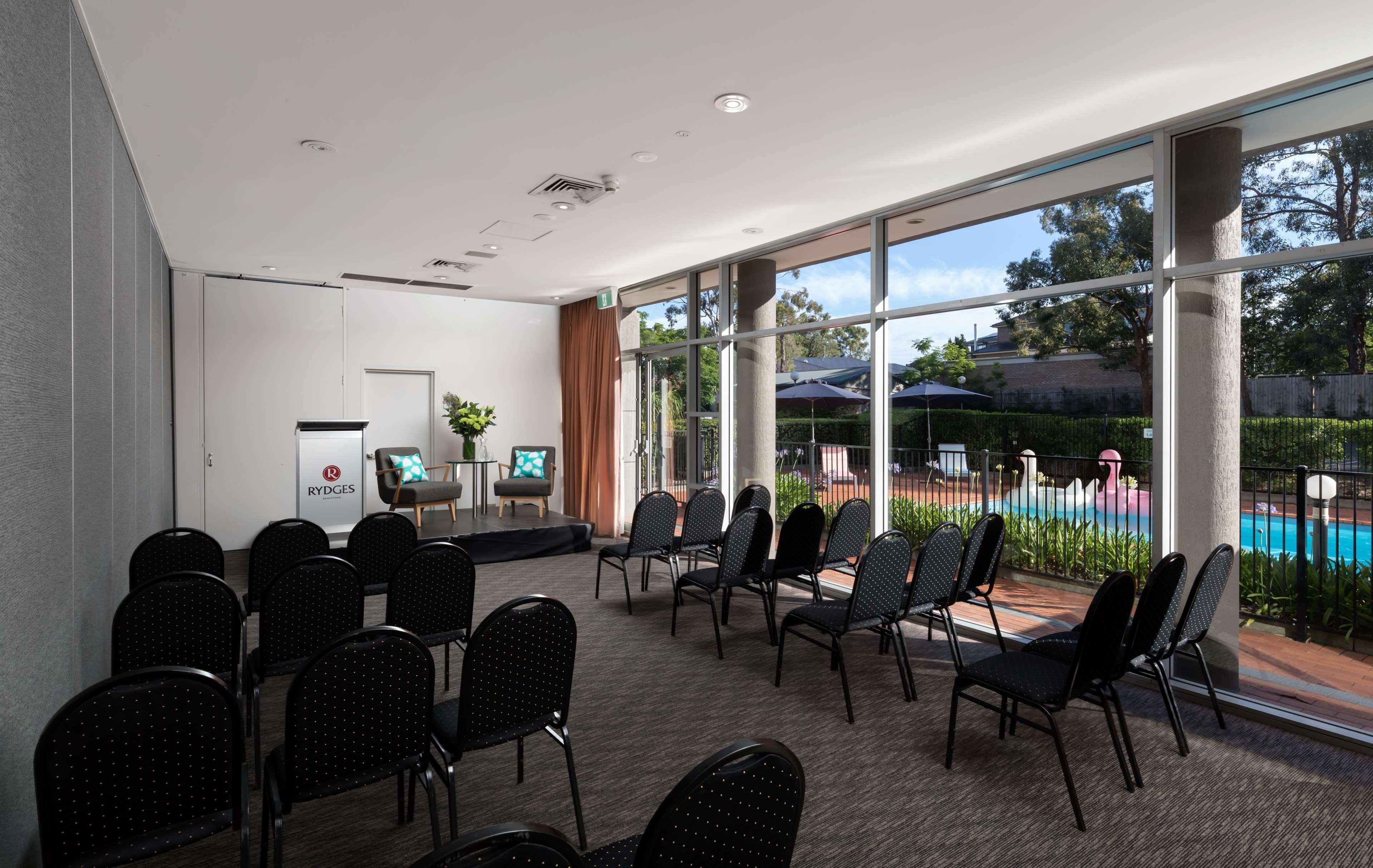 Hotel Rydges Bankstown Exterior foto