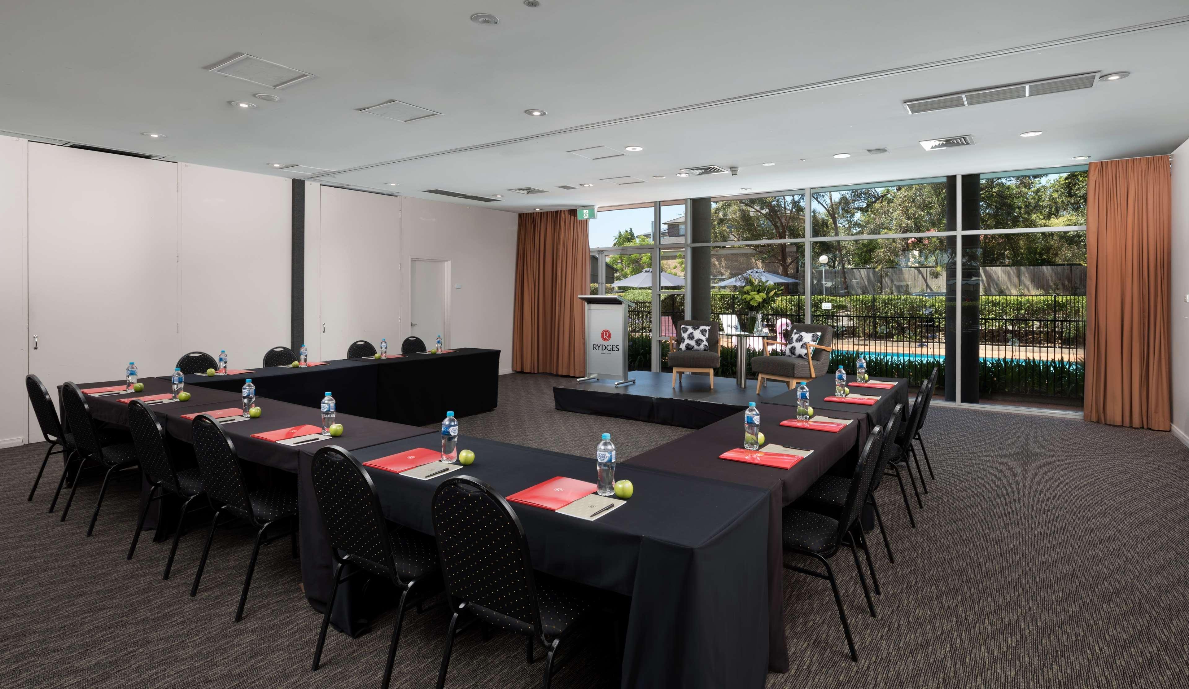 Hotel Rydges Bankstown Exterior foto